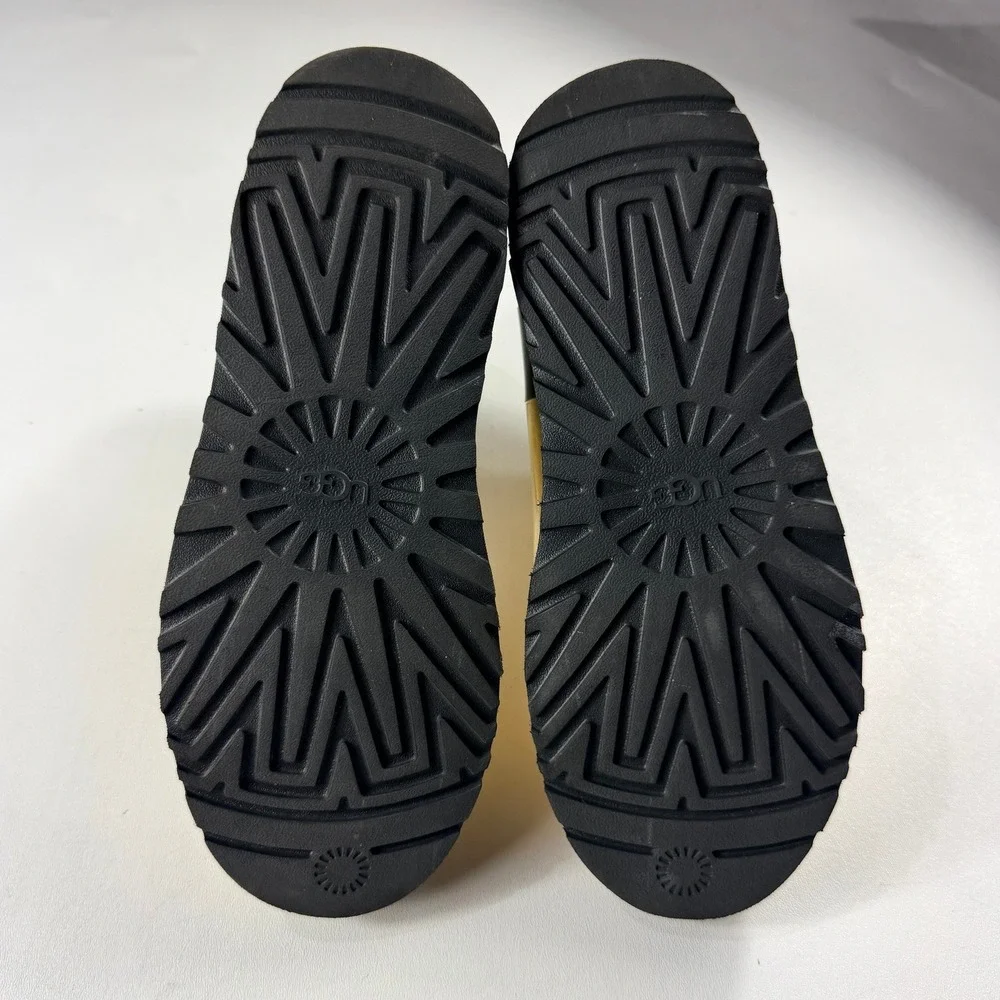 UGG Classic Clear Mini Natural Black Waterproof Boots 1113190 Womens Size 9